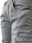 Vic-Torian Jeans with frayed relief