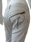 Vic-Torian Jeans with decorative seams 