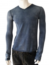 Nicolas & Mark V-necked pullover