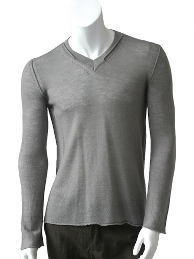 Jan & Carlos V-necked Sweater