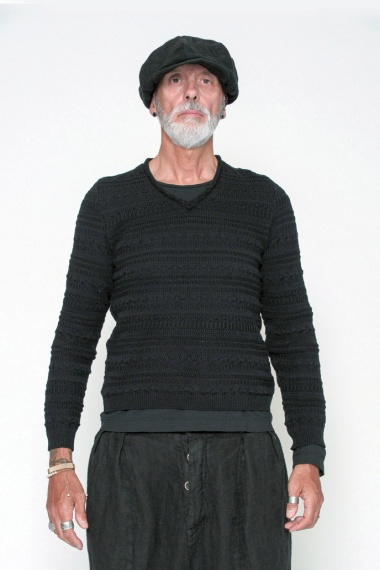 Marc Point V-Neck with sleeves