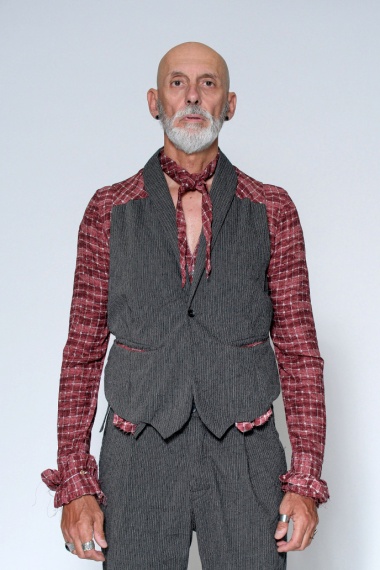 Marc Point Vest with collar
