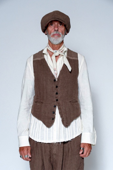 Marc Point V-Neck Vest